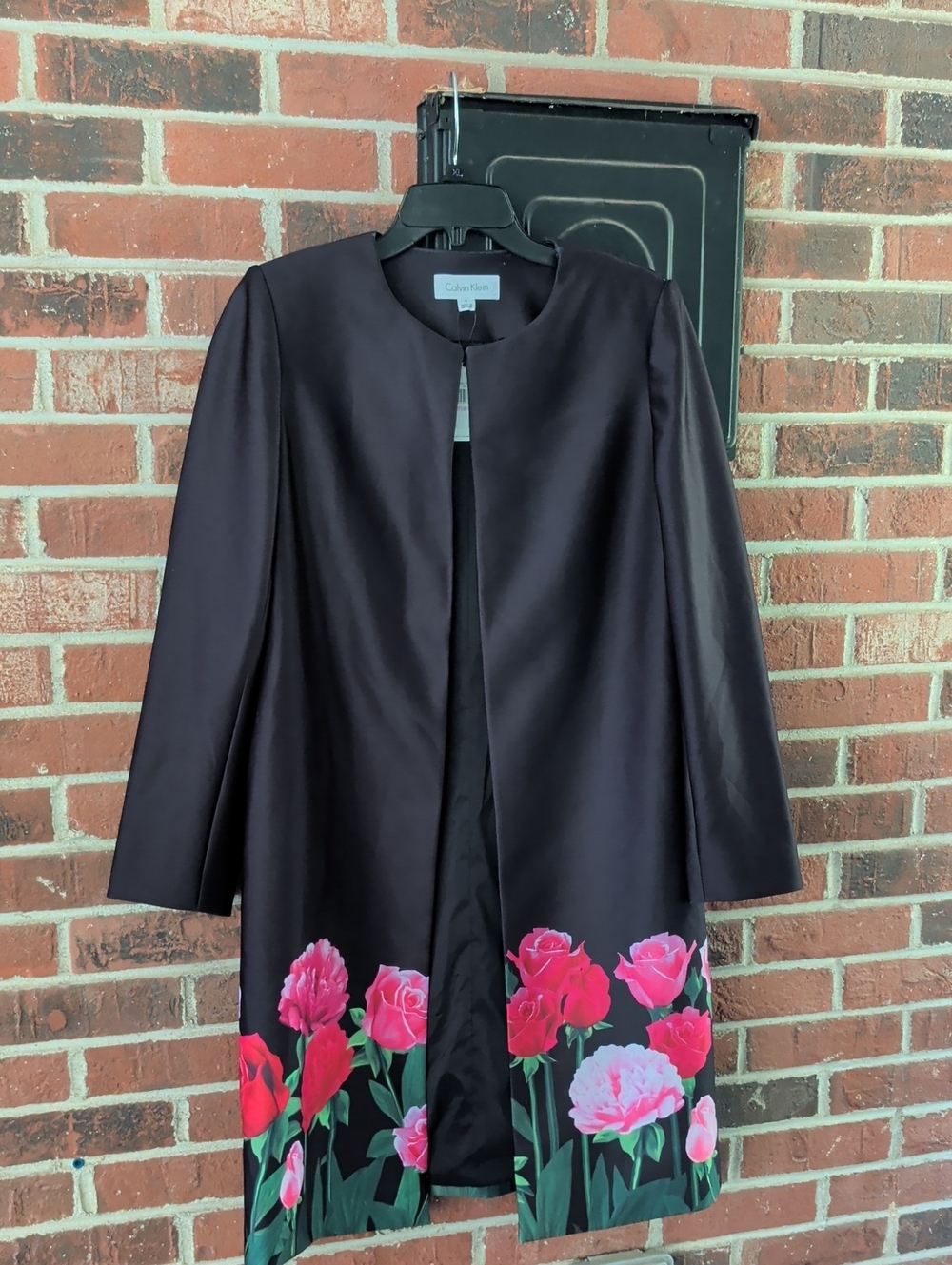 Calvin Klein Black Floral Hem Topper Coat Size 6 (1730)